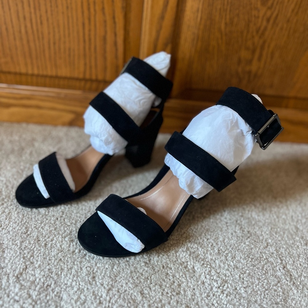 Vionic Black Heels Modern Design